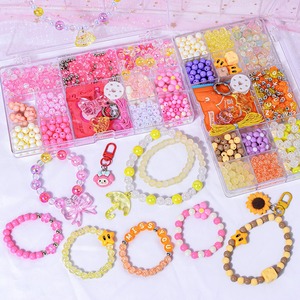Nouveauté : Kit de perles en plastique pour la création de bijoux, jouet éducatif pour la fabrication de bracelets faits main, cadeau pour filles - Product Image 1