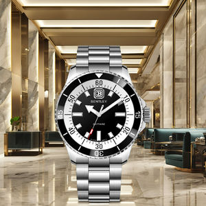 Reloj de acero inoxidable de uso diario elaborado con cristal de zafiro y durabilidad 10ATM - Product Image 2