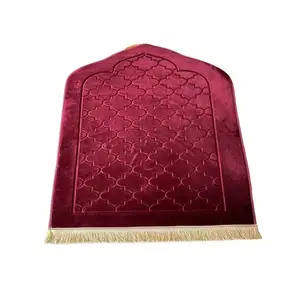 best selling new style prayer mat with foam sponge inside in plain embossed pattern in different colors with rashel velvet
