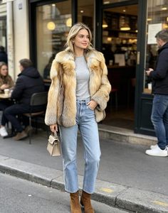 Luxury Real Sun Glo High Street Fox <strong>Fur</strong> Women's Short Thick Windproof Natural Winter Coat &amp; <strong>Jacket</strong> - Product Image 5