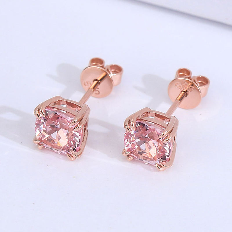 Aretes de botón de oro macizo de 14k con morganita de laboratorio