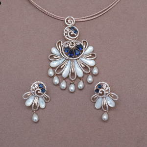 ชุดสร้อยคอและต่างหูแบบเรียบง่ายคอลเลกชันจากนักออกแบบ - Product Image 1