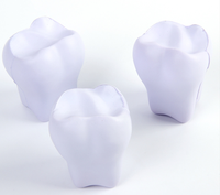 Balle anti-stress souple en mousse PU blanche en forme de dents, jouets promotionnels en gros, balles anti-stress avec logo personnalisé