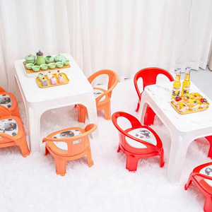Mesa Rectangular de Plástico Blanca y Azul Cielo, Multiusos, para Comedor, Uso de Adultos y Personas Mayores - Product Image 2