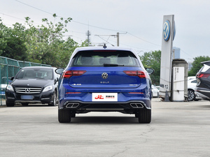 Offre Spéciale 2025 pour Volkswagen <span class=keywords><strong>Golf</strong></span> 380TSI DSG <span class=keywords><strong>GTI</strong></span> Voiture d'occasion Conduite à gauche Pneus R17 avec <span class=keywords><strong>5</strong></span> <span class=keywords><strong>portes</strong></span> <span class=keywords><strong>5</strong></span> places Berline Essence - Product Image 6