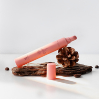 Tube de baume à lèvres en plastique PP de haute qualité, couleur rose, 10 g, avec bouchon à vis, imprimé en sérigraphie, pour l'emballage de cosmétiques et de soins personnels