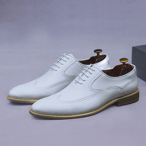 Chaussures en cuir de style nouveau - Chaussures habillées en cuir véritable pour hommes, en cuir de vachette, à lacets, tendance, pour mariage - Product Image 2