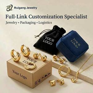 Collana Personalizzata in Acciaio Inox 316L Placcato Oro 18K PVD con Catena a Graffetta e Ciondolo a Cuore con Zirconi Cubici - Product Image 4