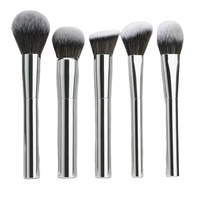 Ensemble de pinceaux de maquillage personnalisés en aluminium brillant avec manche argenté pour fond de teint liquide, poudre et blush Kabuki Pro