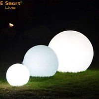 Lampe à boule LED rechargeable, étanche, pour table et jardin, lumière de nuit IP65, corps en plastique, télécommande, alimentée par batterie