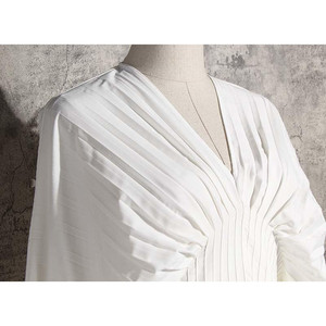 Vestido Camisero Plisado de Manga Larga Sakiya - Blanco - Product Image 4