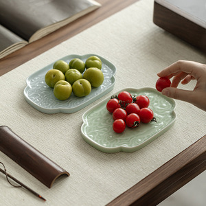 Guanlan <b>Ceramics</b> Begonia Fruit <b>Plate</b> Irregular Porcelain Tea Snack <b>Plate</b> Home Party Use - Product Image 3