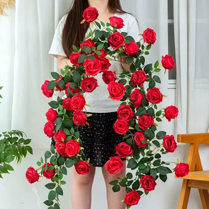 Rose artificielle suspendue de haute qualité 1,73 m, en soie, faite à la main, douce, moderne, longue durée, fleurs roses, rouges et blanches pour la maison - Product Image 2