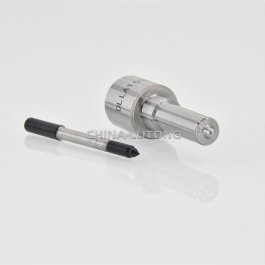 Plunger Diesel Fuel Injector Nozzle Dlla153p1609 0433171983 For