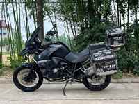 Pour moto de tourisme R1200GS Adventure Black Edition 1170cc, moteur Boxer Twin refroidi par liquide, finition noir mat d'usine