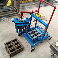 Petite machine portable de fabrication de briques en argile pour la production de blocs creux en ciment et de pavés