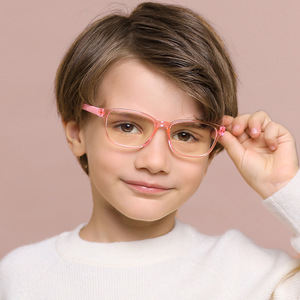 2025 DCOPTICAL niños al por mayor <span class=keywords><strong>de</strong></span> alta calidad TR90 Anti bloque <span class=keywords><strong>de</strong></span> luz azul niños marcos <span class=keywords><strong>de</strong></span> <span class=keywords><strong>gafas</strong></span> ópticas con puntas anticaída - Product Image 3
