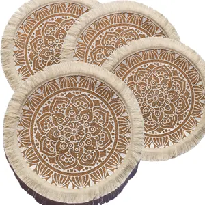 Großhandel nordische Tischdecken strohgewebte Makramee-Tischdecken elegante benutzerdefinierte Tischdecken handgefertigte Tischdecke mit Quetscheln