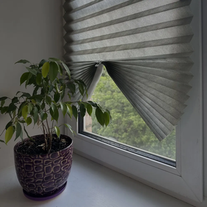 Abat-jour cellulaire sans fil de taille personnalisée stores plissés filtrant la lumière pour bureau hôtel - Product Image 1