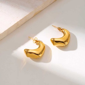 Pendientes de luna creciente con incrustaciones de cristal chapados en oro, joyería de moda para mujer para fiestas - Product Image 3