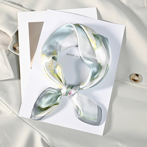 Pañuelo Cuadrado Pequeño <span class=keywords><strong>de</strong></span> Seda <span class=keywords><strong>de</strong></span> Morera 100% Suave <span class=keywords><strong>de</strong></span> 53 cm para Mujer, Cinta para <span class=keywords><strong>el</strong></span> Pelo <span class=keywords><strong>de</strong></span> Primavera Verano, Pañuelo <span class=keywords><strong>de</strong></span> Moda para <span class=keywords><strong>el</strong></span> Cabello y <span class=keywords><strong>el</strong></span> Cuello - Product Image 1