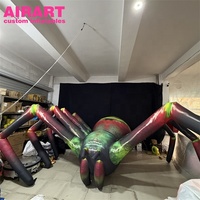 Énorme araignée gonflable personnalisée à dégradé de couleurs, réaliste et multicolore, pour la décoration de scène hantée d'Halloween