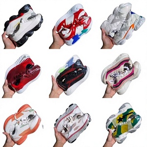 2026 KK Venta al por mayor de pacas de zapatos de segunda mano de marca de alta calidad, en lotes, estilos variados para mujer y calzado de moda - Product Image 1