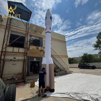 Modèle de fusée gonflable de 8m de haut pour la décoration d'activité d'exposition d'espace de musée