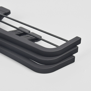 Venta al por mayor estilo de <span class=keywords><strong>Zara</strong></span> de alta calidad ABS recubierto de goma mate negro de plástico <span class=keywords><strong>pantalones</strong></span> percha con clips - Product Image 5