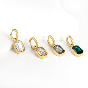 Pendientes de Acero Inoxidable de Lujo con Baño de Oro de 18K y Diamantes para Mujer - Product Image 1