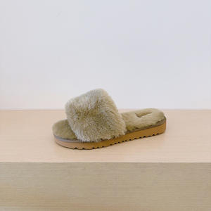 2026 nouvelle peluche de couleur unie intérieure pour pantoufles chaud anti-dérapant pour un usage domestique épaissi conception de fourrure de mode - Product Image 5