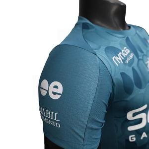 サッカーシャツレトロサッカージャージーメーカーカスタムシリコン3D刺繍ロゴカットと縫いデザインヴィンテージ - Product Image 5