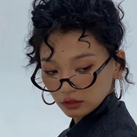 Nouvelles Lunettes de Soleil Demi-Cerclées Légères pour Femmes 2026 – Style Décontracté Quotidien et Tendance Urbaine pour l'Été
