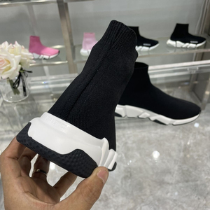 Zapatos Casuales de Alta Calidad para Hombre y Mujer - Product Image 5
