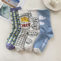 Chaussettes femmes ensemble 4 paires mode mignon dessin animé chaussettes pour femmes Calcetines Chine chaussette en gros