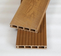 Panneaux muraux composites en bois et plastique gaufré 3D WPC personnalisés Revêtement mural composite WPC pour l'extérieur