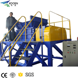 Waste Wood Pallet Rubber Tire Recycling Double Shaft Shredder Machine Rubber and Plastic Shredder