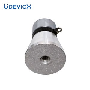 Transducteur de <span class=keywords><strong>vibration</strong></span> ultrasonique piézoélectrique 25kHz-135kHz 50W ~ 100W pour systèmes de nettoyage de capteurs industriels - Product Image 1