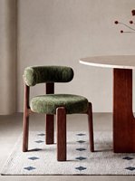 Chaise de salle à manger en bois massif de style moderne du milieu du siècle, fauteuil à dossier en velours côtelé français, chaise à dossier rembourré de designer nordique haut de gamme