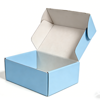 Caja de Envío Ecológica con Impresión Personalizada y Relieve en Colores Suaves, Tapa de Papel Kraft Minimalista, Empaque Elegante para Minoristas