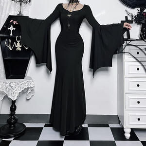 Robe sirène à manches chauve-souris gothique Addams Family pour femme - Product Image 1