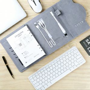 Nouveauté : Carnet en tissu A5 avec chargeur sans fil, lampe de bureau et horloge pour usage professionnel, personnalisable avec logo - Product Image 2