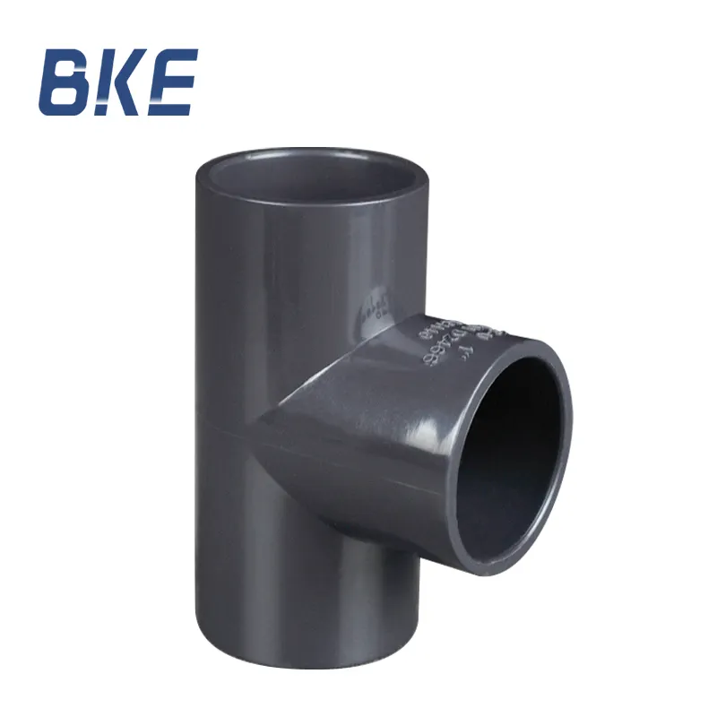 China fábrica UPVC EE. UU. estándar SCH40 PVC tee para accesorios de tubería de suministro de agua para el hogar 1/2 3/4