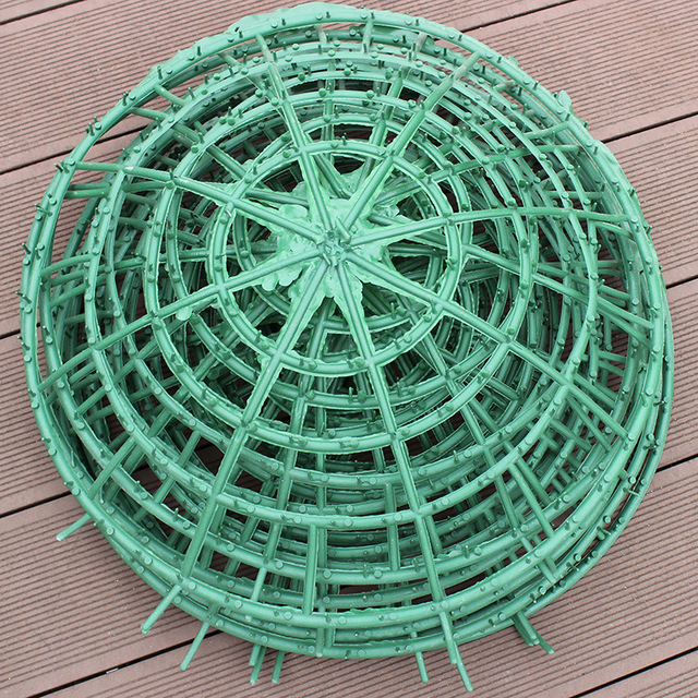 Handmade 49cm Plastic Mesh Wreath Frame for Flower Arrangement & Artificial Flowers Accessory Materials for Landscaping Decking