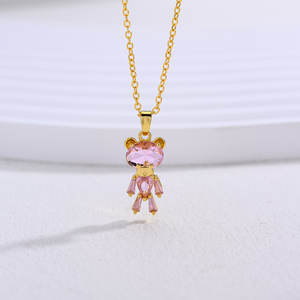 Collier pendentif ours en laiton plaqué or 18 carats délicat avec zircon pour mariage ou tenue de tous les jours pour les filles et les femmes - Product Image 1