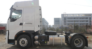 Best seller DONGFENG trattore camion 4 x2 motore Diesel 520HP testa del trattore 388Kw cavallo - Product Image 4