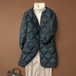 <span class=keywords><strong>Doudoune</strong></span> légère pour femmes <span class=keywords><strong>mi</strong></span>-longueur automne et hiver nouvelle veste coréenne <span class=keywords><strong>longue</strong></span> à col en V doublure intérieure sans col - Product Image 2