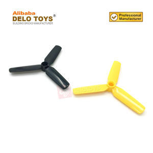 DELO TOYS Pièces de bricolage Blocs de construction en plastique Matériel ABS Briques Hélice 3 pales 9 diamètres avec encoche centrale (NO.15790) - Product Image 4