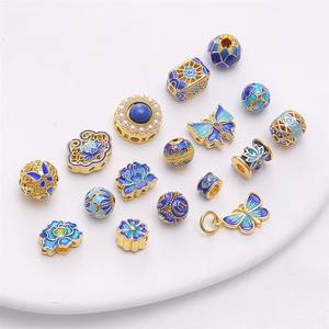 Nuevas Cuentas de Latón Cloisonné <span class=keywords><strong>F1</strong></span> en Oferta, Estilo Chino, Loto y Mariposa, Esmalte, Fornituras de Joyería para Fabricación de Joyas DIY, Venta al por Mayor - Product Image 1