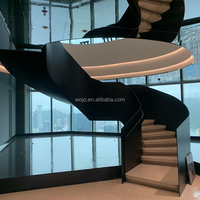 Escaliers d'intérieur en colimaçon modernes personnalisés Conception durable Métal et bois Matériau pour appartements et villas